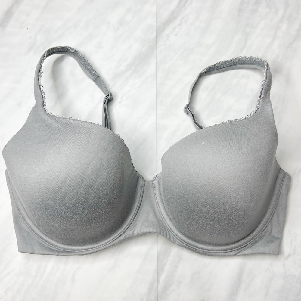 Victoria’s Secret Body Bra 32DDD